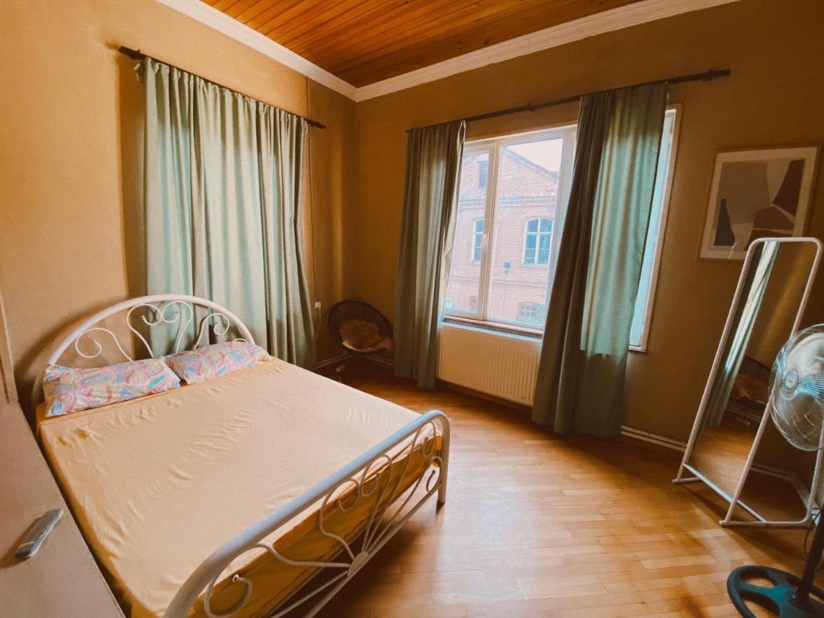 Corner Guest House Tbilissi Extérieur photo