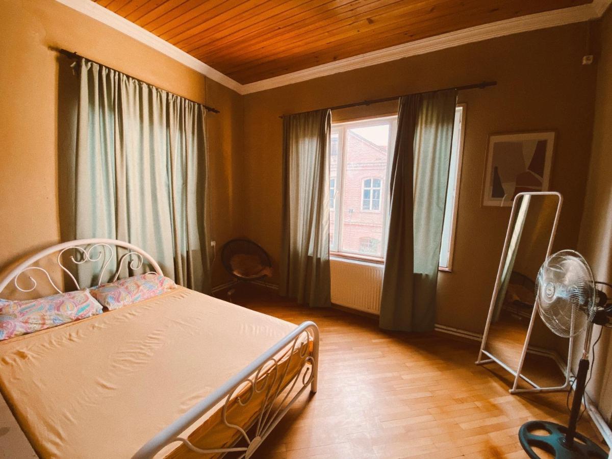 Corner Guest House Tbilissi Extérieur photo
